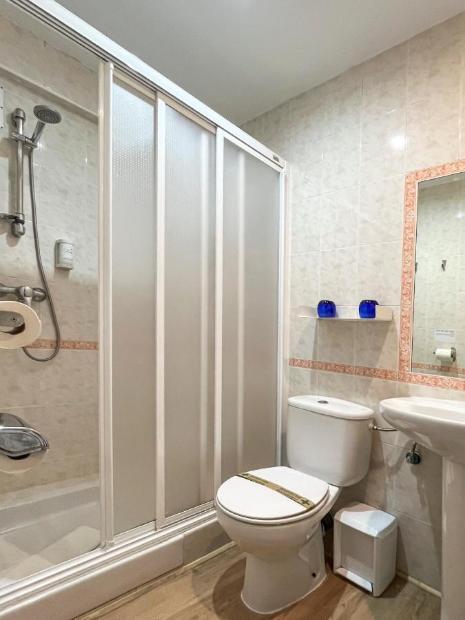 Twin Room Lateral Sea View