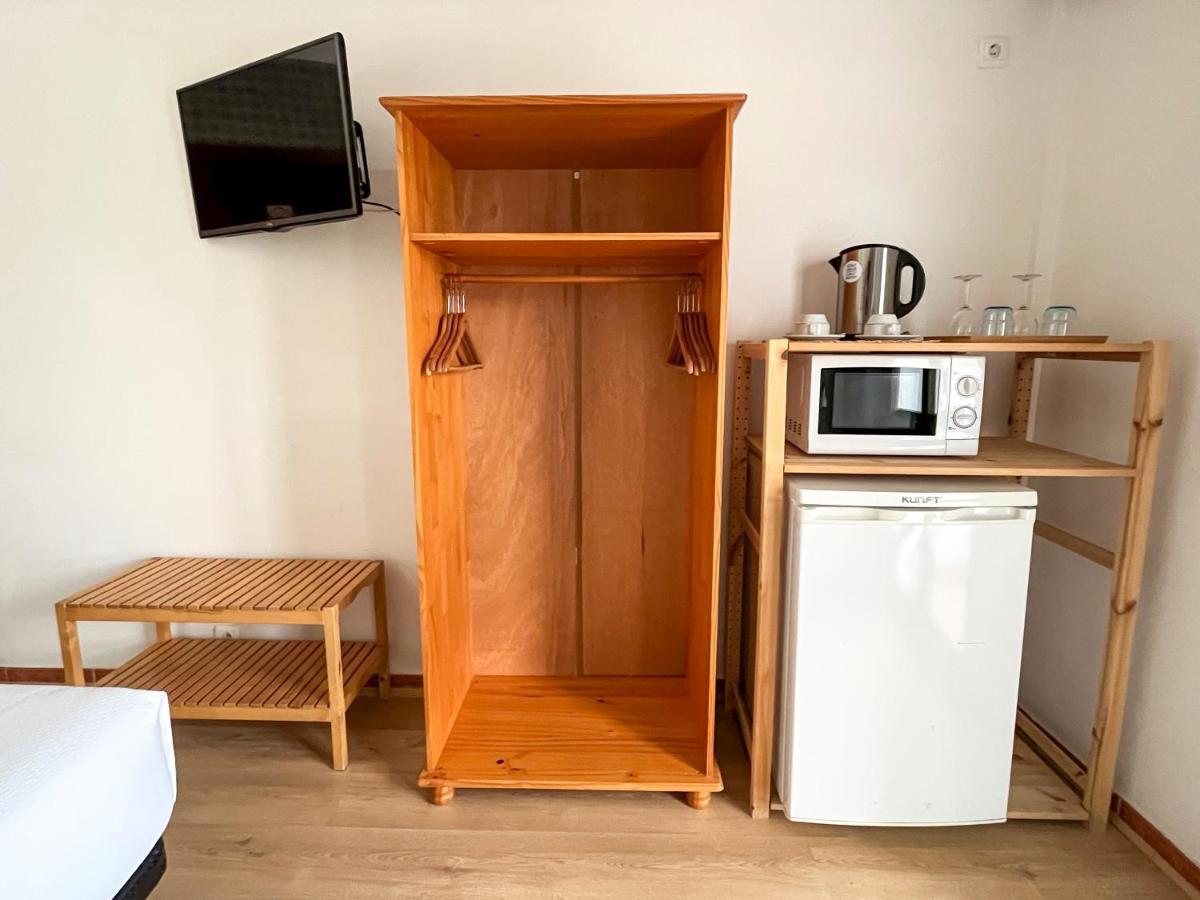 Twin Room Lateral Sea View