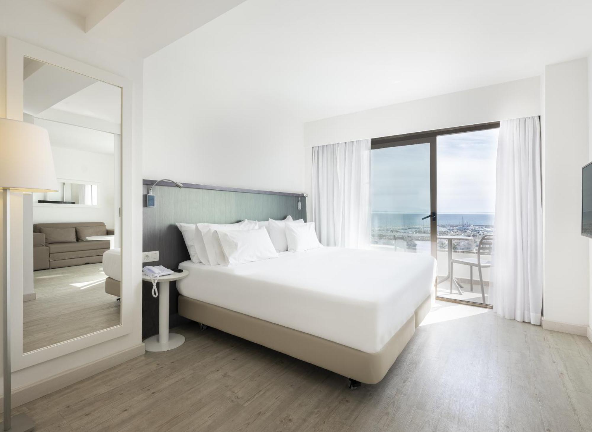 Suite Premium com Vista Mar Lateral